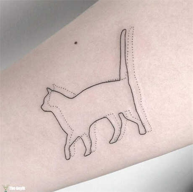 Kedi İnsanlarını Kendine Aşık Edecek 20 Kedili Dövme Önerisi