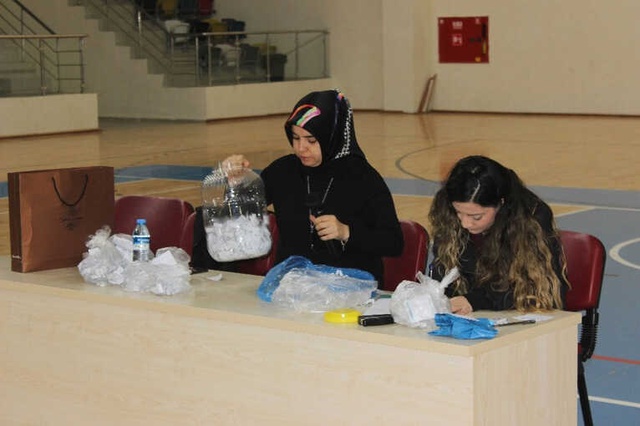 Kilis'te Bin 300 Kişilik 6 Ay Süreli Geçici İş İlanına 6 Bin 300 Kişi Başvurunca Sonuçlar Kurayla Belirlendi