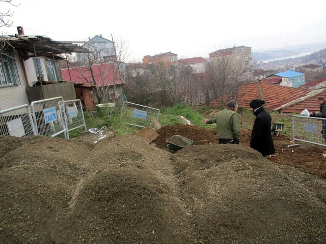 Üsküdar'da Esrarengiz Tünel! Yetkililer Kimin Kazdığını Araştırıyor