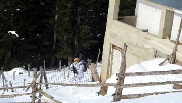 Karadeniz'de PKK'ya Geçit Yok! Yayla Evleri Didik Didik Arandı