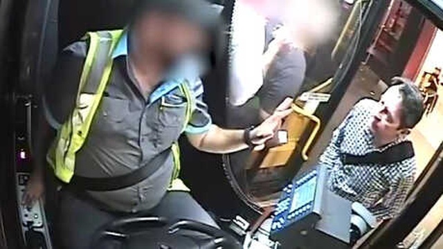 Otobüse Alınmayan Yolcu Şoföre Biber Gazı Sıktı