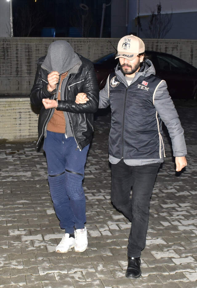 Son Dakika! Ankara ve Samsun'da DEAŞ Operasyonu! 10 Şüpheli Gözaltına Alındı Ankara ve Samsun'da DEAŞ Operasyonu! 10 Şüpheli Gözaltına Alındı