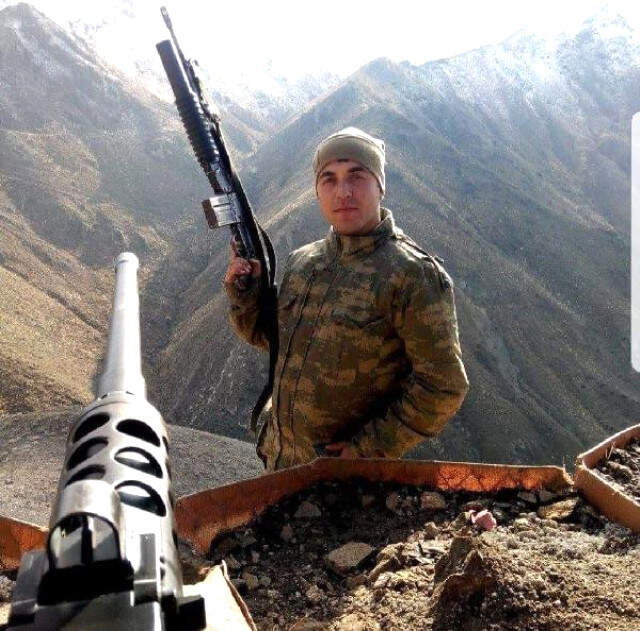 Hakkari'den Acı Haber! Askerlerimizin Üzerine Çığ Düştü: 1 Şehit, 1 Yaralı Hakkari'den Acı Haber! Askerlerimizin Üzerine Çığ Düştü: 1 Şehit, 1 Yaralı