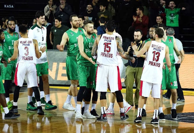 THY Euroleague'de Türk Takımları 3'te 2 Yaptı