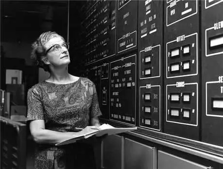 Hubble Teleskobu'nun Annesi Nancy Grace Roman, 93 Yaşında Hayata Gözlerini Yumdu