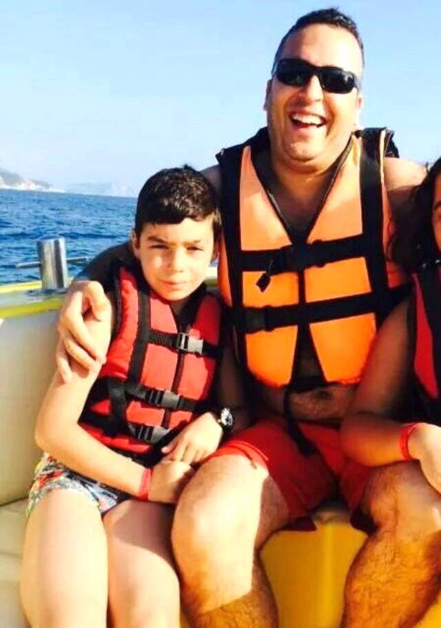 Oyuncağına Uzanırken 5. Kattan Düştüğü Sanılan Küçük Nizamettin 'Mavi Balina' Kurbanı Olmuş Oyuncağına Uzanırken 5. Kattan Düştüğü Sanılan Küçük Nizamettin