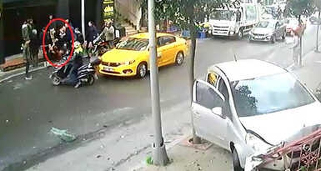 Aldatıldığından Şüphelenen Koca, Aracıyla Takip Ettiği Karısına Kaza Yaptırdı, Ortalık Bir Anda Karıştı