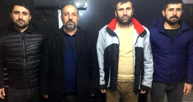 Kendilerine Polis Süsü Veren Hırsızlar, 2,5 Milyon Doları Çalarak Kayıplara Karıştı