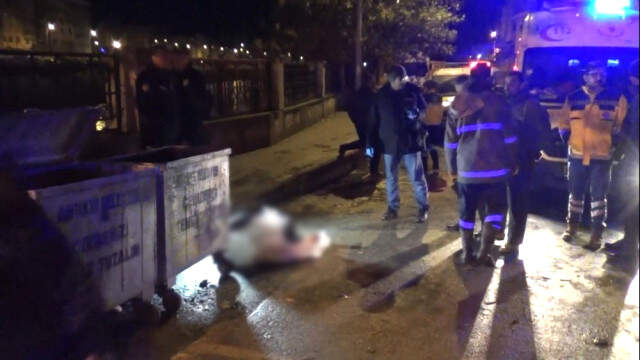 Temizlik Personellerinin Çöpte Bulduğu Çuvalın İçinden Kadın Cesedi Çıktı Temizlik Personelinin Çöpte Bulduğu Çuvalın İçinden Kadın Cesedi Çıktı