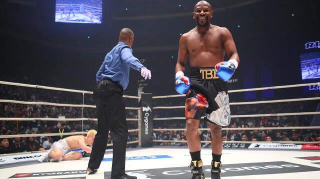 Floyd Mayweather, Kickboks Dövüşçüsünü Mağlup Ederek 9 Milyon Dolar Kazandı