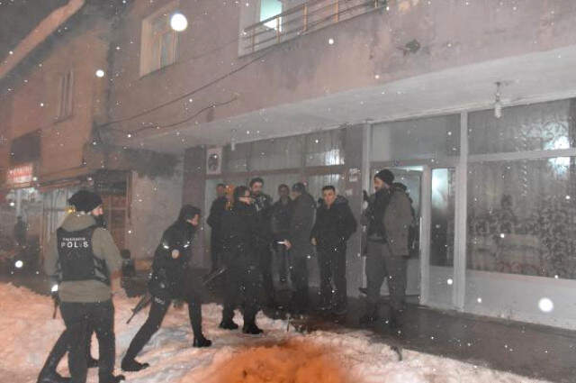Kadınlar İhbar Etti, Kocalarının Tombala Oynadığı Kahveler Kapatıldı Kadınlar İhbar Etti, Kocalarının Tombala Oynadığı Kahveler Kapatıldı