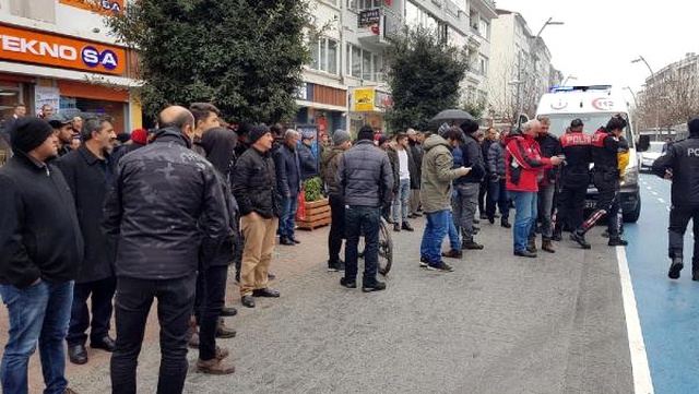 Darp Olayına Karışan 3 Kişi, Ters Kelepçe Yapılarak Gözaltına Alındı