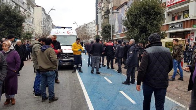 Darp Olayına Karışan 3 Kişi, Ters Kelepçe Yapılarak Gözaltına Alındı