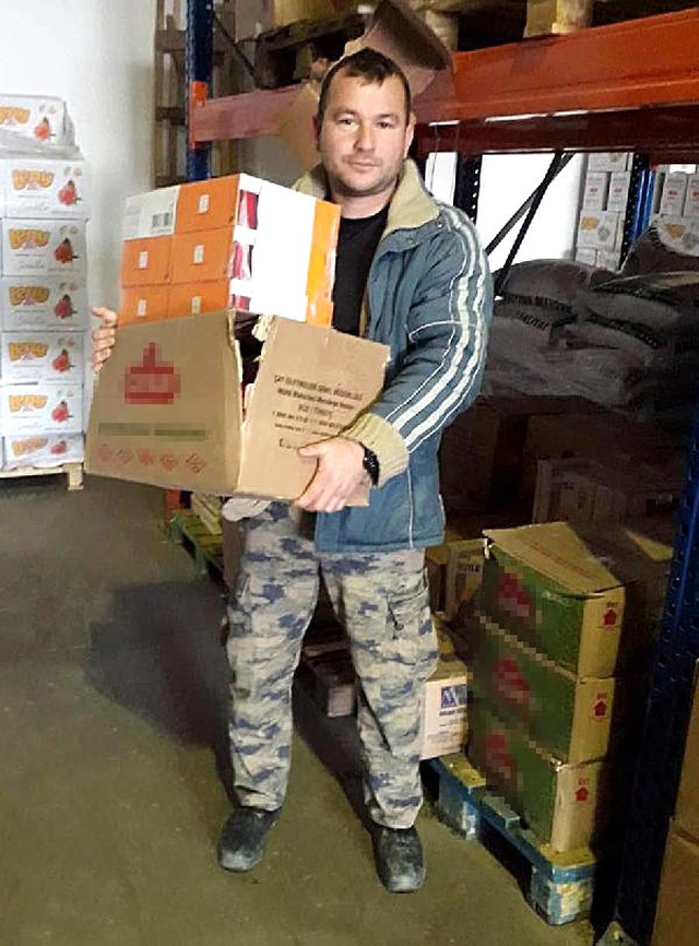 TSK'dan Atıldıktan Sonra Hamallık Yapmaya Başlayan 'Kumpas Mağduru' Astsubay, Hukuk Mücadelesini Kazandı