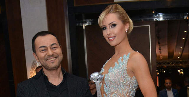 Serdar Ortaç, Chloe Loughnan Boşanma Haberlerine Sitem Etti: Ayrılmıyoruz, Boşanmıyoruz Serdar Ortaç, <a class='keyword-sd' href='/chloe-loughnan/' title='Chloe Loughnan'>Chloe Loughnan</a> Boşanma Haberlerine Sitem Etti: Ayrılmıyoruz, Boşanmıyoruz