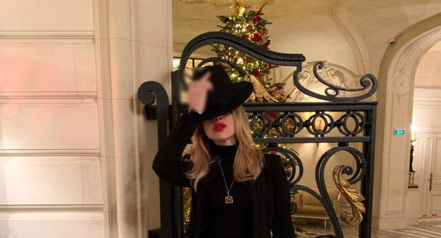 Ünlü Şarkıcı Hadise'den Skandal Fotoğraf! Ünlü Şarkıcı Hadise'den Skandal Fotoğraf!