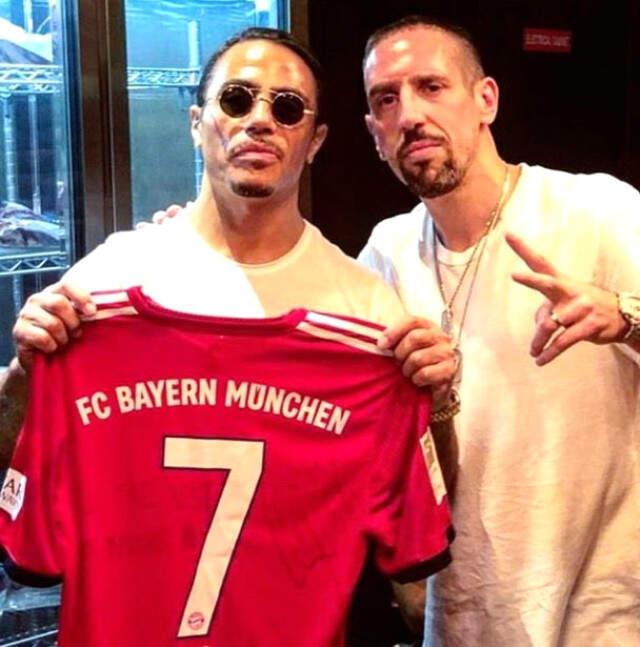 Galatasaray'ın Eski Oyuncusu Frank Ribery'den Nusret'e Öpücük!