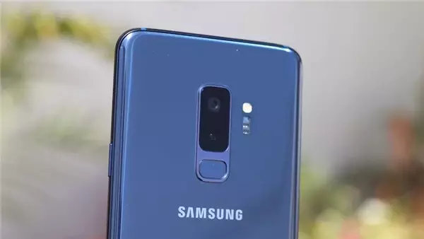 Samsung, Android 9 Pie Takvimini Güncelledi: Birçok Cihazın Güncellemesi Öne Çekildi