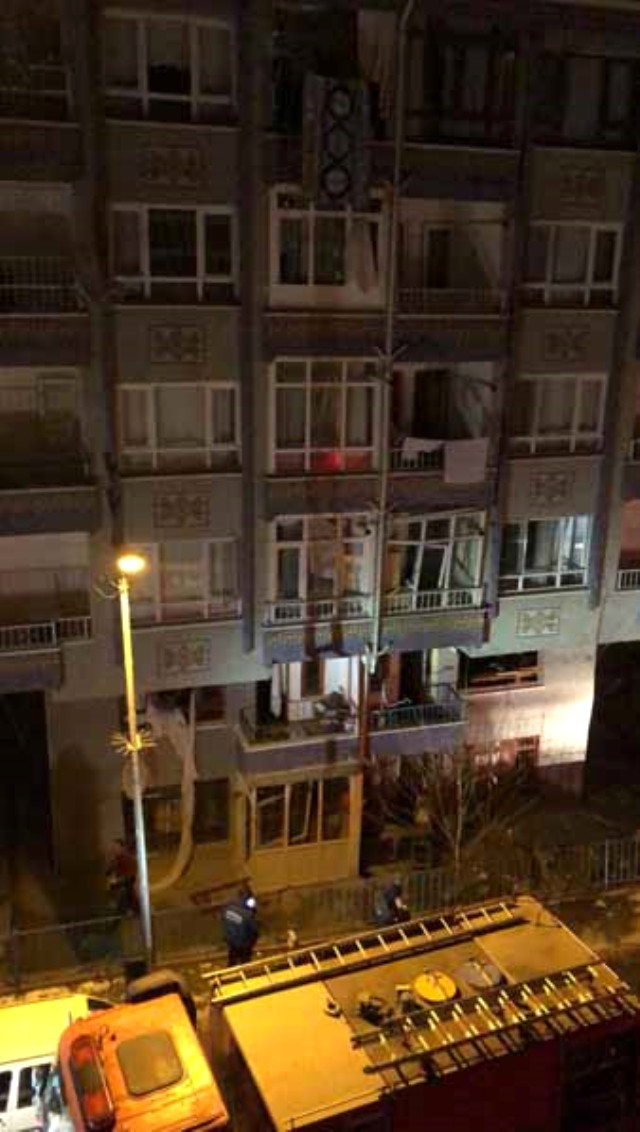 Ankara'da 2'si Polis 5 Kişinin Yaralandığı Doğal Gaz Patlamasında Olay Yerinden İlk Görüntüler Geldi