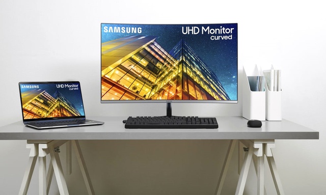 Samsung, Gerçek Bir Görsel Şölen Sunacak Üç Yeni Monitörünü Tanıttı