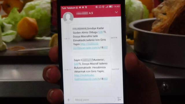 Telefonuna Gelen Mesaja Tıkladı, 30 Bin TL'sinden Oldu Telefonuna Gelen Mesaja Tıkladı, 30 Bin TL'sinden Oldu