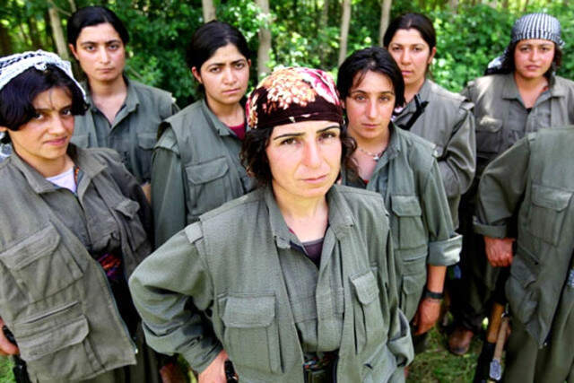 Teslim Olan PKK'lı Kadın Teröristten İtiraf: Sözde Yönetici, Yaralı Kadın Teröriste Mağarada Tecavüz Etti Teslim Olan PKK'lı Kadın Teröristten İtiraf: Sözde Yönetici, Yaralı Kadın Teröriste Mağarada Tecavüz Etti