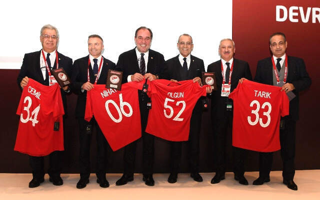 Türkiye Futbol Federasyonu Başkanı Yıldırım Demirören: VAR Bizim Kırmızı Çizgimiz Türkiye Futbol Federasyonu Başkanı Yıldırım Demirören: VAR Bizim Kırmızı Çizgimiz