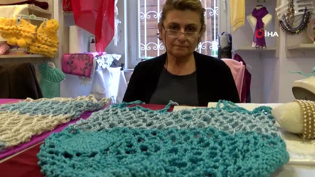 Yaklaşık 4 Saatte Örülen El Emeği Fileler, 10 TL'den Başlayan Fiyatlarla Satılıyor