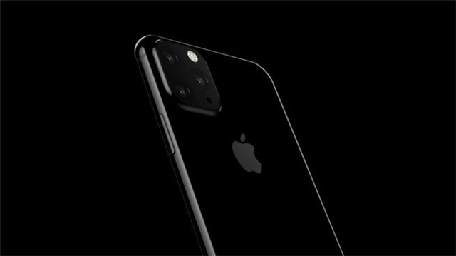 2019'da Piyasaya Sürülecek 3 Arka Kameralı İphone'un Prototip Görüntüleri Ortaya Çıktı