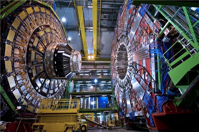 Cern'deki Parçacık Hızlandırıcıdan Toplanan Verilerin %1'inden Daha Azı İşlenebiliyor.