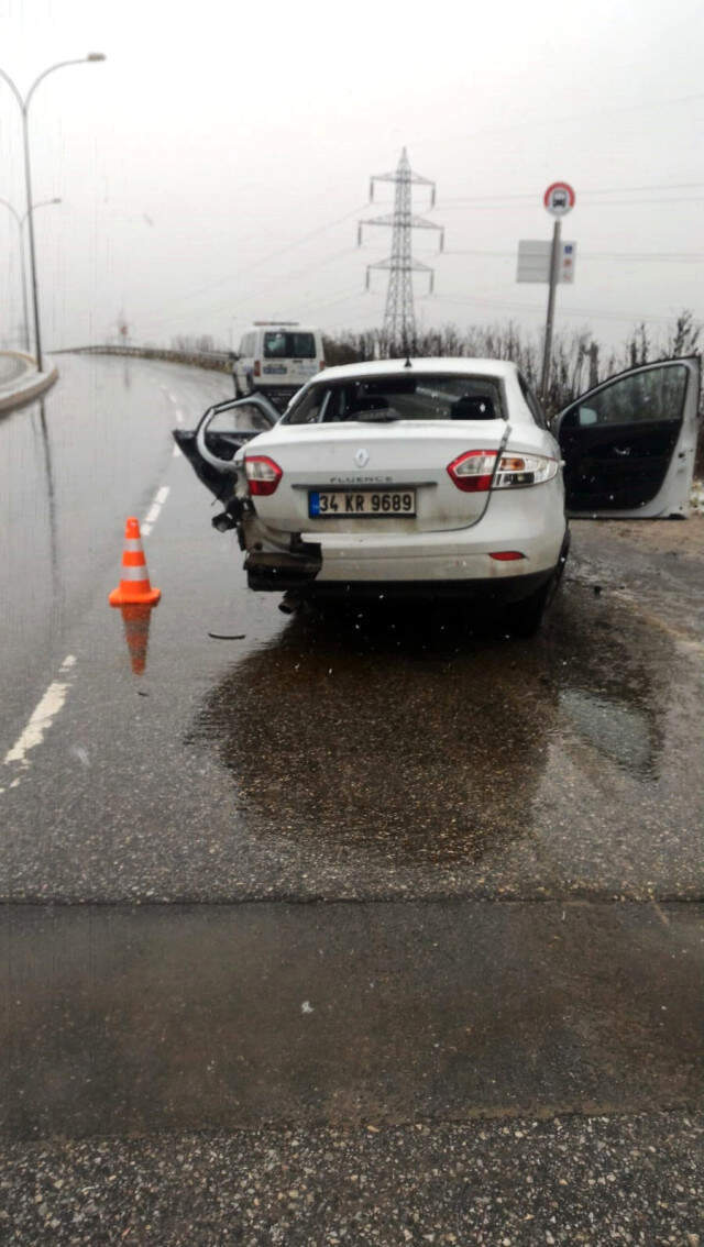 Otomobilden Fırlayan Genç Kız Feci Şekilde Can Verdi! Dehşet Anları Kamerada Otomobilden Fırlayan Genç Kız Feci Şekilde Can Verdi! Dehşet Anları Kamerada