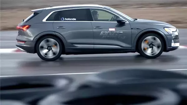 Audi ve Disney'den Uber Yolculuklarına Eğlence Katmak İçin Vr Ortaklığı