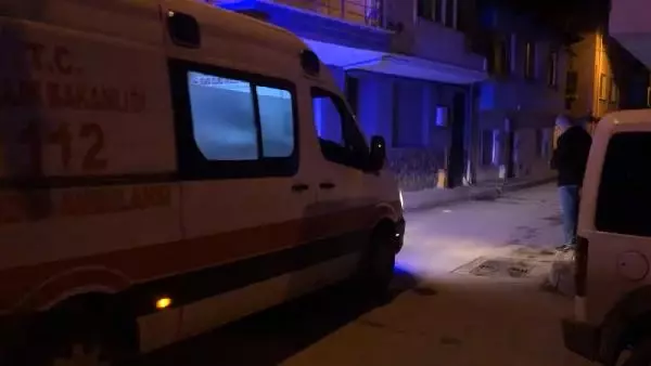 Cani Koca, Eşini Bıçakla Yaralayıp, 