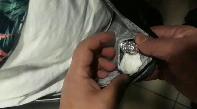 Şüpheli Araçta Arama Yapan Jandarma Ekipleri, Sürücünün İç Çamaşırında Kokain Buldu