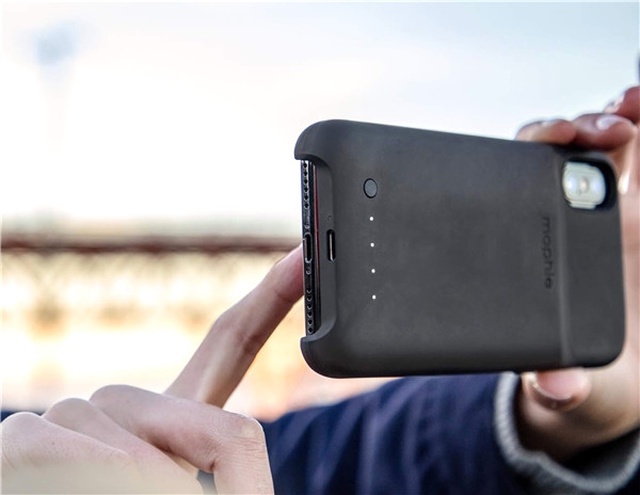 Mophie, Yeni İphone'lar İçin 750 TL'lik Kablosuz Şarjlı Kılıflarını Tanıttı