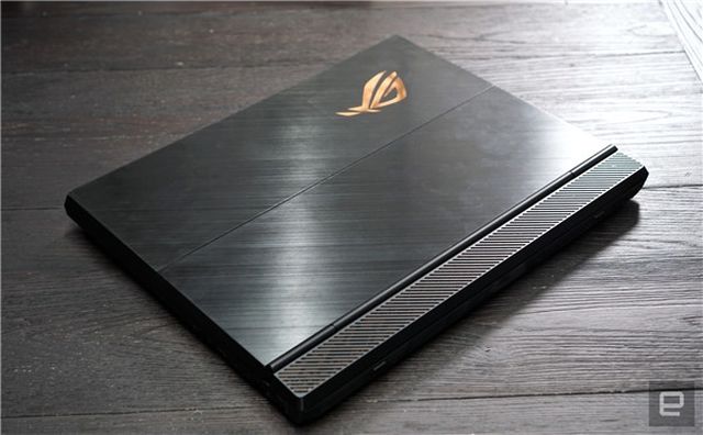 Oyuncular İçin Hem Pc Hem Laptop Olabilen Asus Rog Mothership Tanıtıldı