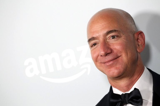 Amazon Nasıl Dünyanın En Değerli Halka Açık Şirketi Oldu?