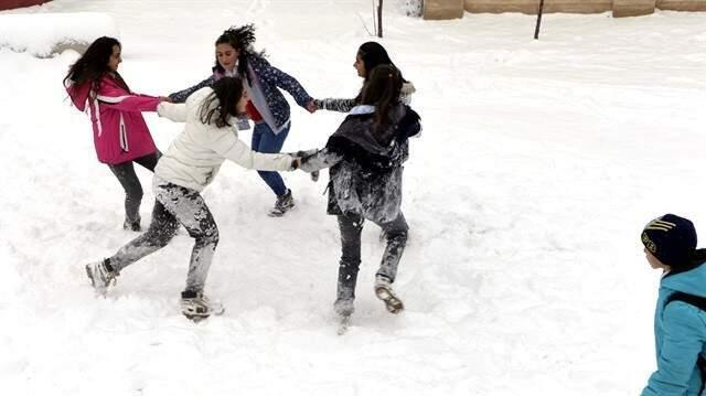 Yoğun Kar Yağışı Sonrası Tatil Haberleri Peş Peşe Geliyor! İşte Okulların Tatil Olduğu İller