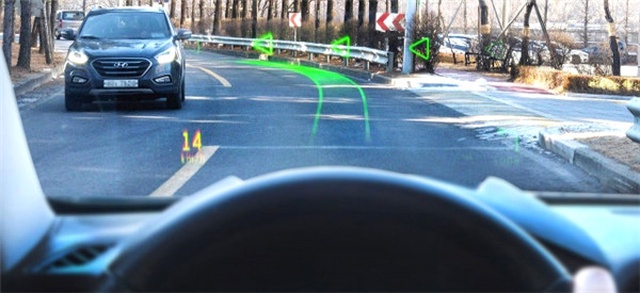 <a class='keyword-sd' href='/hyundai/' title='Hyundai'>Hyundai</a>, Ön Camı Navigasyona Çevirecek Hologram Teknolojisini Tanıttı