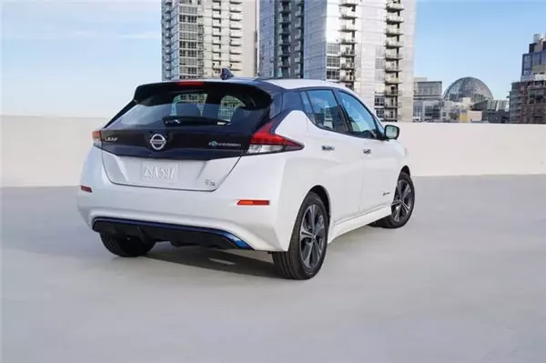 Nissan, 363 Kilometre Menzile Sahip 2019 Model Elektrikli Aracını Tanıttı