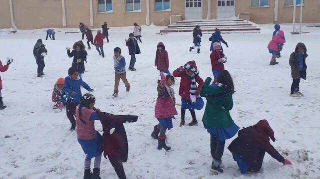 Yoğun Kar Yağışı Sonrası Tatil Haberleri Peş Peşe Geliyor! İşte Okulların Tatil Olduğu İller