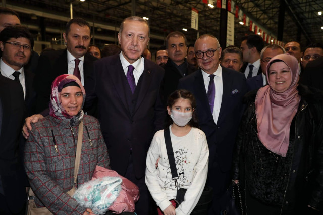 Cumhurbaşkanı Erdoğan, Kendisiyle Görüşen Kalp Hastası Kız İçin Doktoruna Talimat Verdi