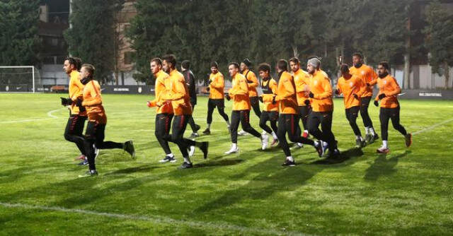İkinci Yarı Hazırlıklarını Sürdüren <a class='keyword-sd' href='/galatasaray/' title='Galatasaray'>Galatasaray</a>, <a class='keyword-sd' href='/antalya/' title='Antalya'>Antalya</a> Kampını Noktaladı
