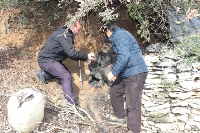 40 Yıldır Mağarada Yaşayan Adamın Cumhurbaşkanı Erdoğan ile İlgili Sözleri Güldürdü: Başbakan Kim Oldu?