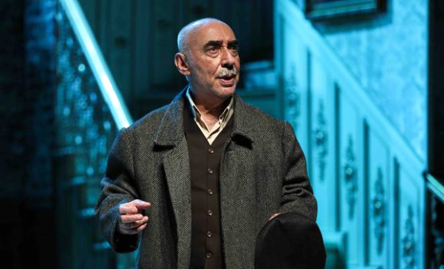 Şener Şen, 14 Yıl Sonra Tiyatro Sahnesine Geri Döndü