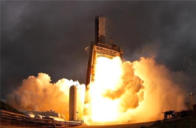 <a class='keyword-sd' href='/spacex/' title='Spacex'>Spacex</a>, Yörüngeye 10 Yeni Haberleşme Uydusu Gönderdi