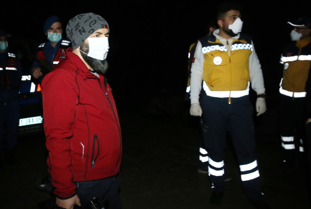 Fabrikadan Yayılan Gaz Nedeniyle Mahalle Tahliye Edildi Fabrikadan Yayılan Gaz Nedeniyle Mahalle Tahliye Edildi