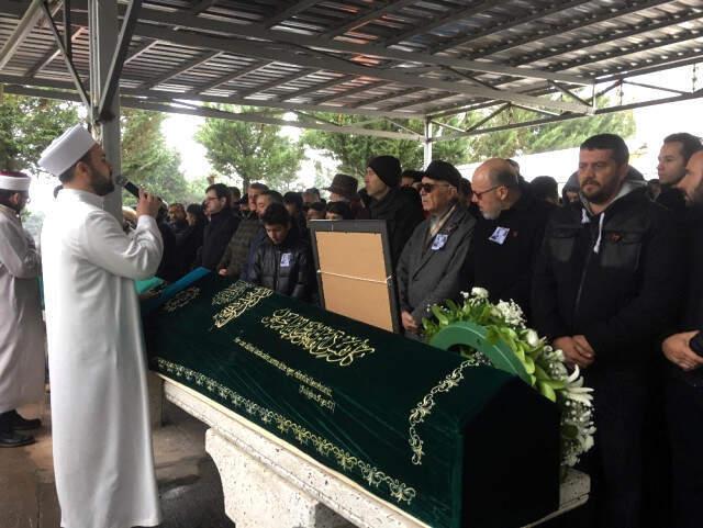 Ünlü Oyuncu Hande Erçel'in Annesi Aylin Erçel Son Yolculuğuna Uğurlandı