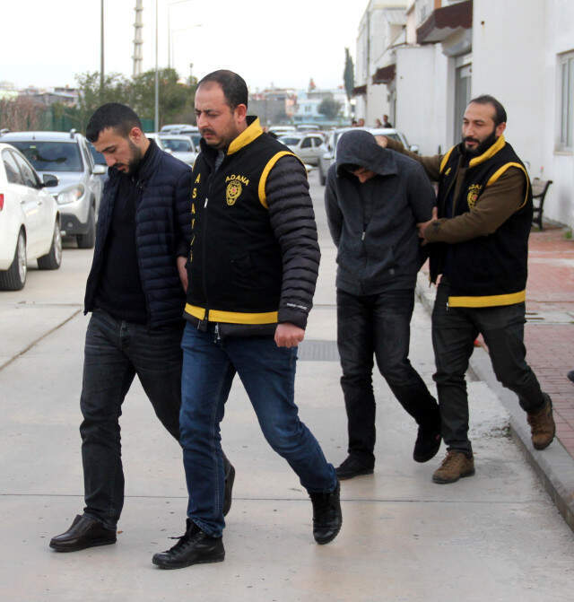 Kız Arkadaşını Görmek İsteyen Genç, Adresi Şaşırınca Gasp Edildi