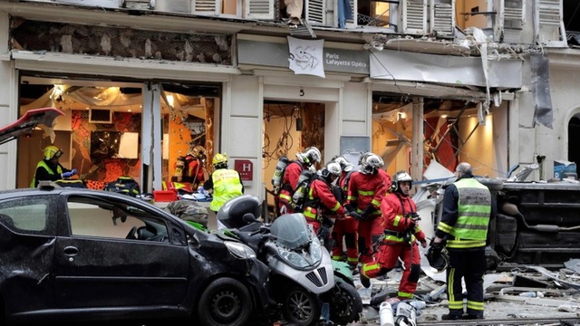 Paris'in Merkezindeki Bir Fırında Patlama Meydana Geldi, Yaralılar Var